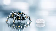 Il robot più piccolo del mondo è autonomo e funziona con la luce