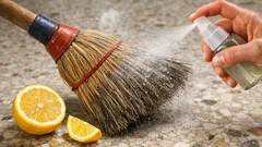 Pulire la scopa con il limone: il trucco facile per setole più morbide e meno odori